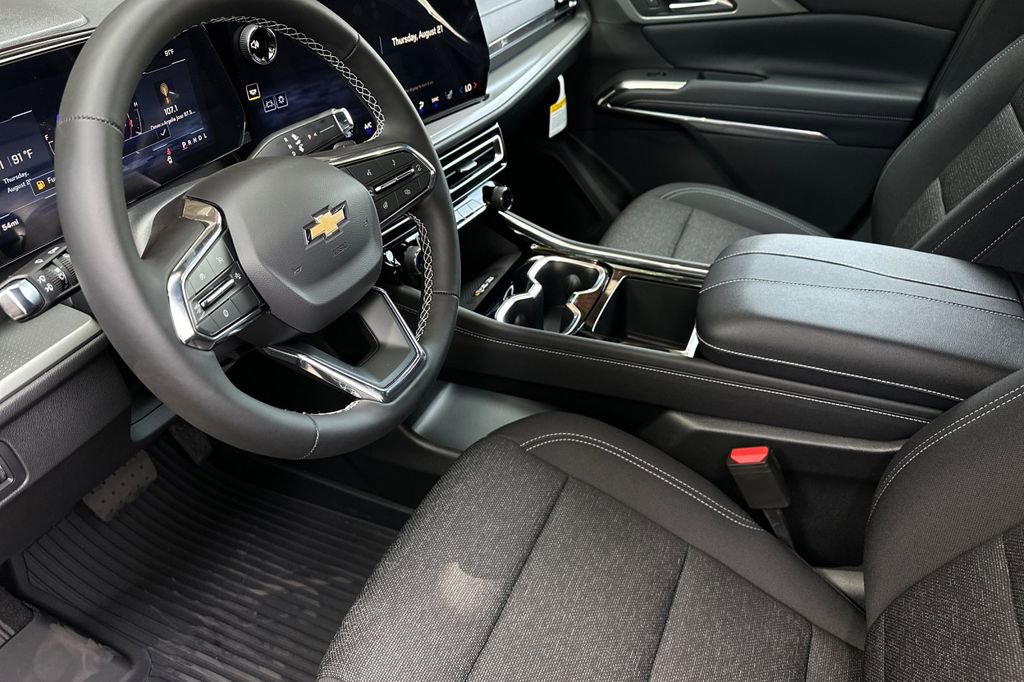 2026 Chevrolet Traverse photo 10