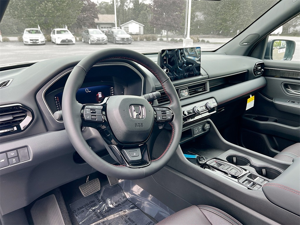 2025 Honda Pilot Black Edition photo 15