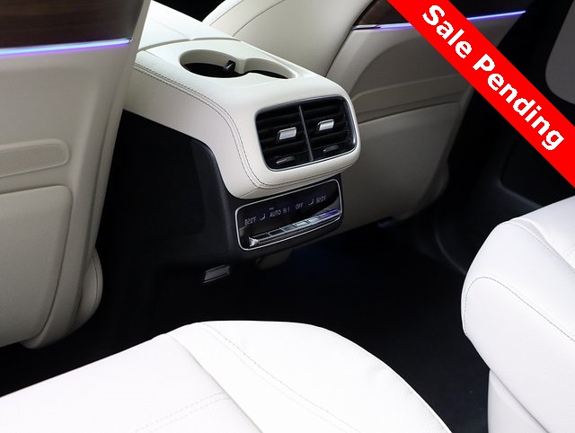 2025 Mercedes Benz GLS 450 4MATIC photo 14