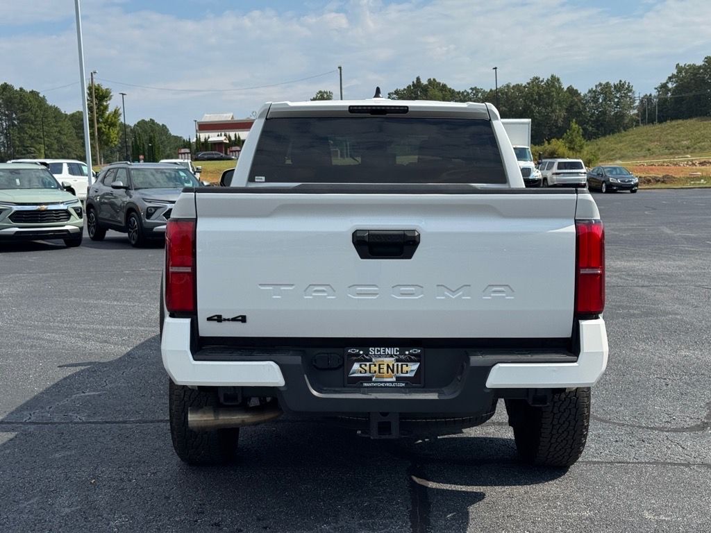 2025 Toyota Tacoma SR5 photo 4