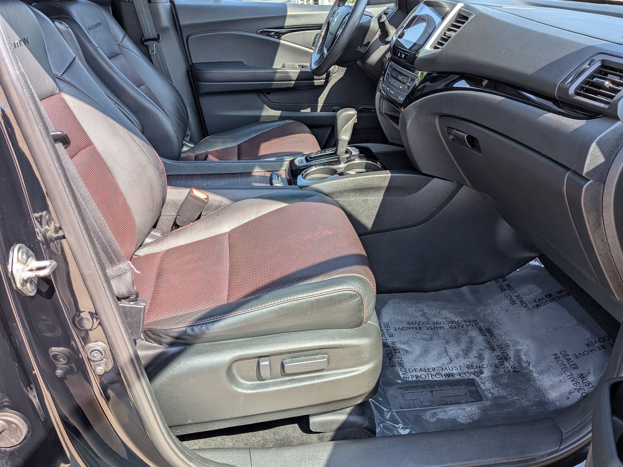 2019 Honda Ridgeline Black Edition photo 31
