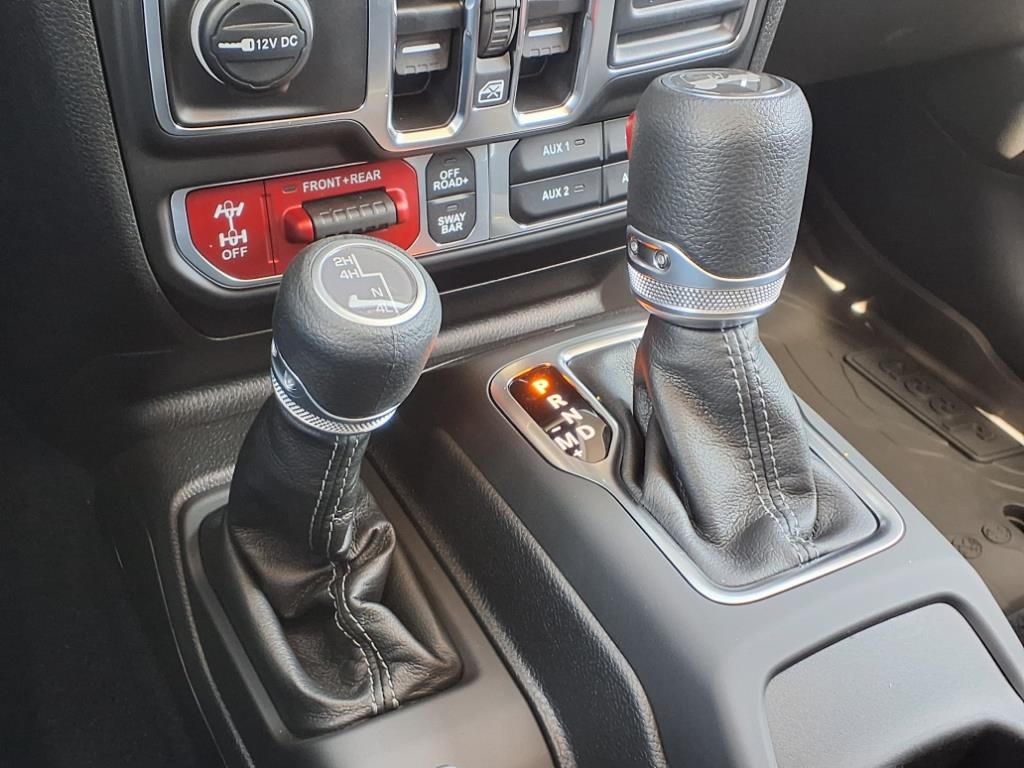 2025 Jeep Wrangler Rubicon photo 20