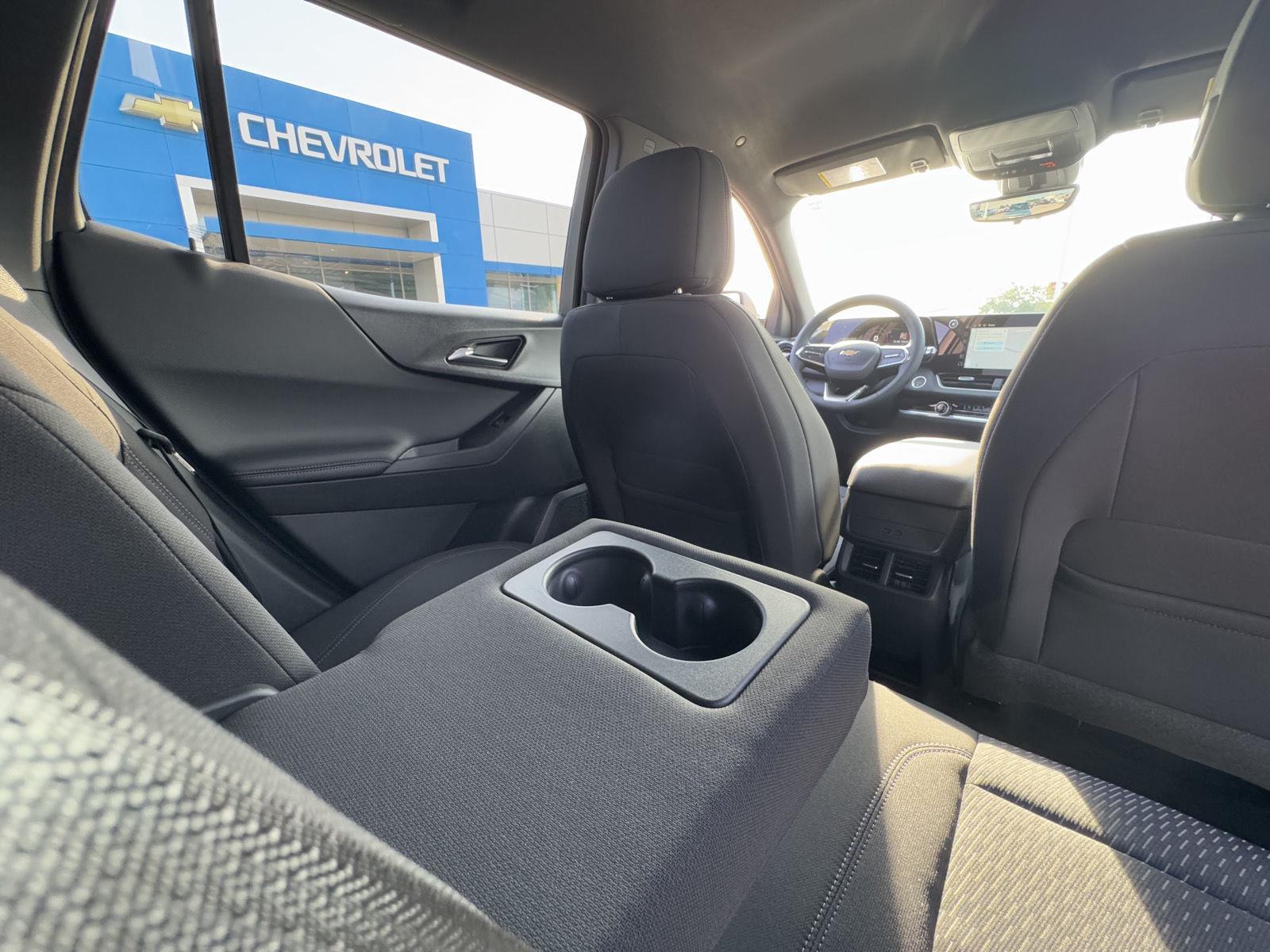2026 Chevrolet Equinox LT photo 3