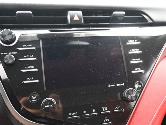 2020 Toyota Camry XSE photo 16