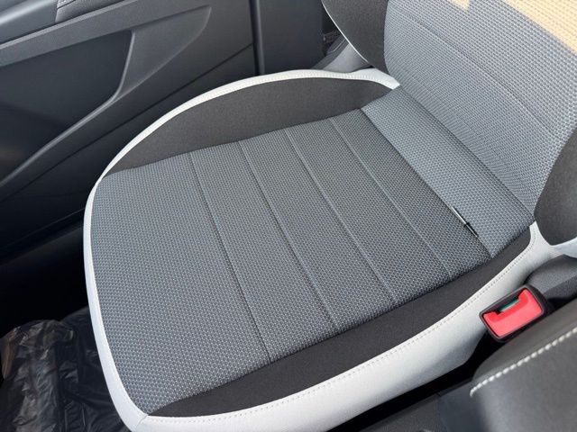 2025 Volkswagen Taos S photo 24