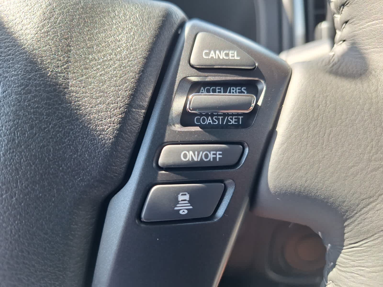 2025 Nissan Frontier Crew Cab SV photo 14