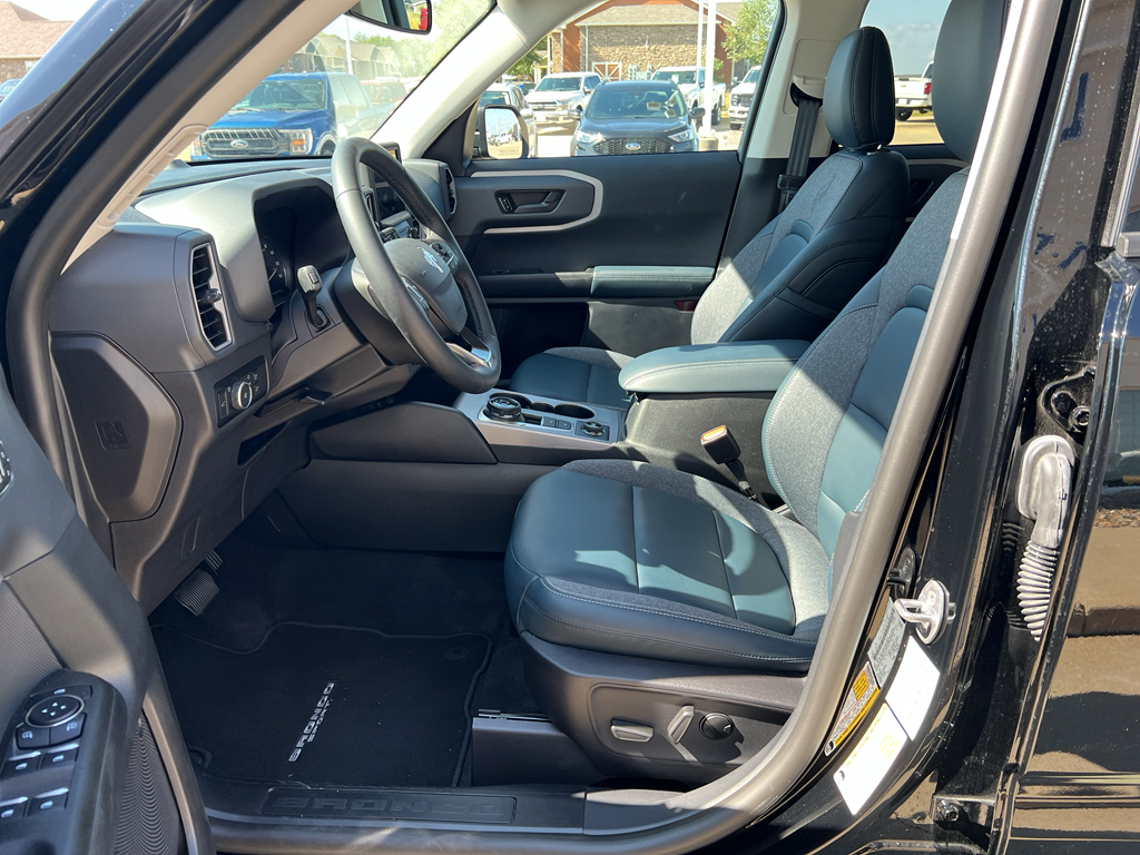 2024 Ford Bronco Sport Outer Banks photo 19