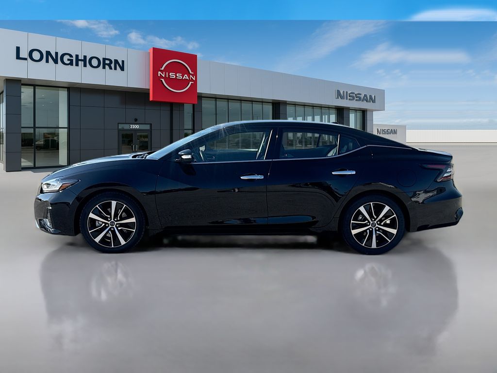 2023 Nissan Maxima SV photo 4