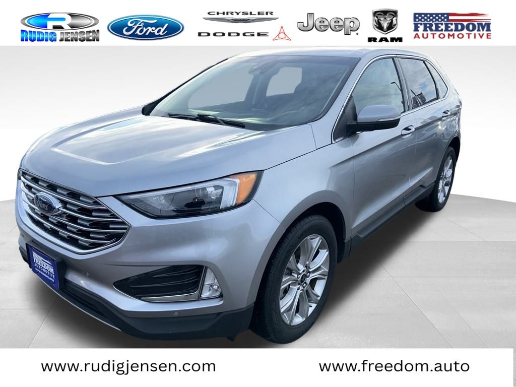 2024 Ford Edge Titanium's photo