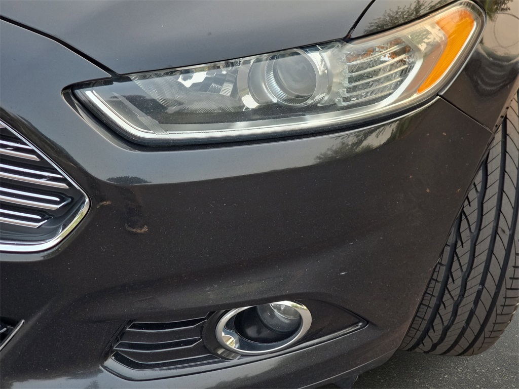 2014 Ford Fusion Titanium photo 23
