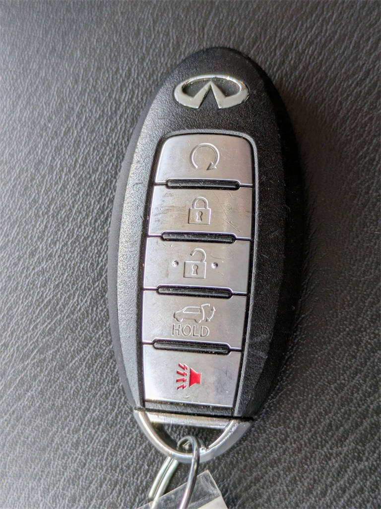 2021 Infiniti QX80 Luxe photo 30