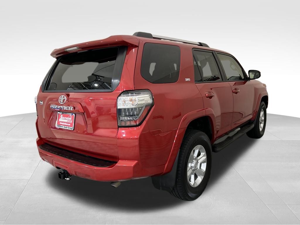 2019 Toyota 4Runner SR5 photo 3