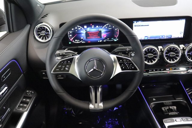 2025 Mercedes Benz GLA 250 4MATIC photo 5