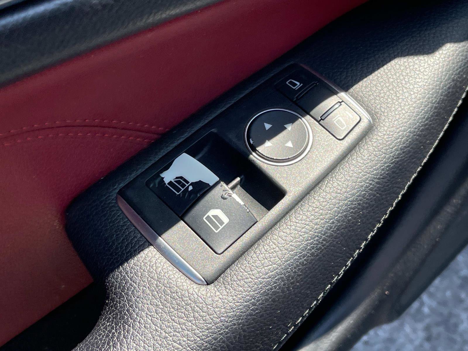 2014 Mercedes Benz C 250 photo 34