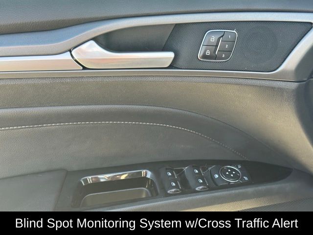 2013 Ford Fusion Titanium photo 9