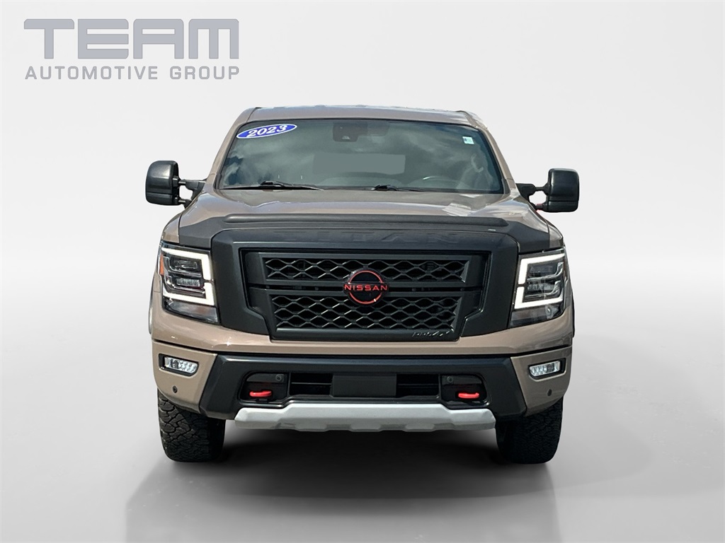 2023 Nissan Titan PRO-4X photo 2