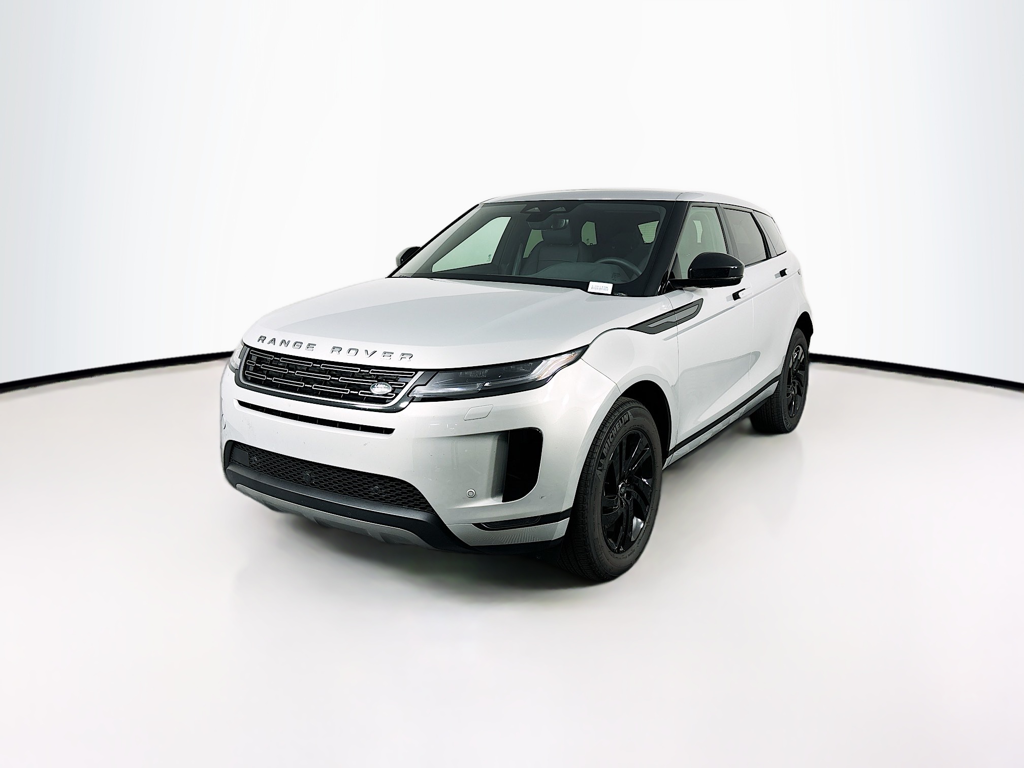 2026 Land Rover Range Rover Evoque S's photo