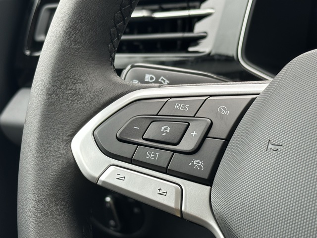 2025 Volkswagen Jetta SE photo 19