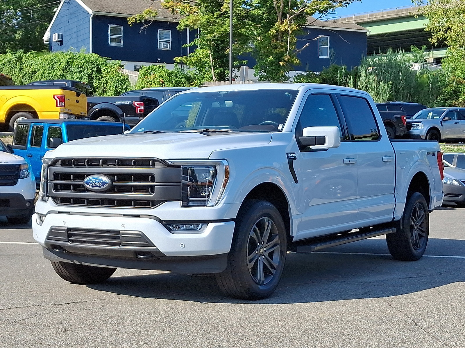 2022 Ford F-150 Lariat photo 4