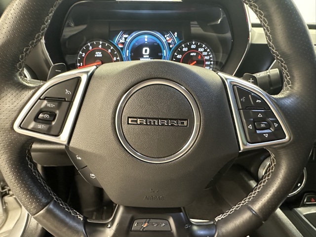2017 Chevrolet Camaro 1SS photo 25