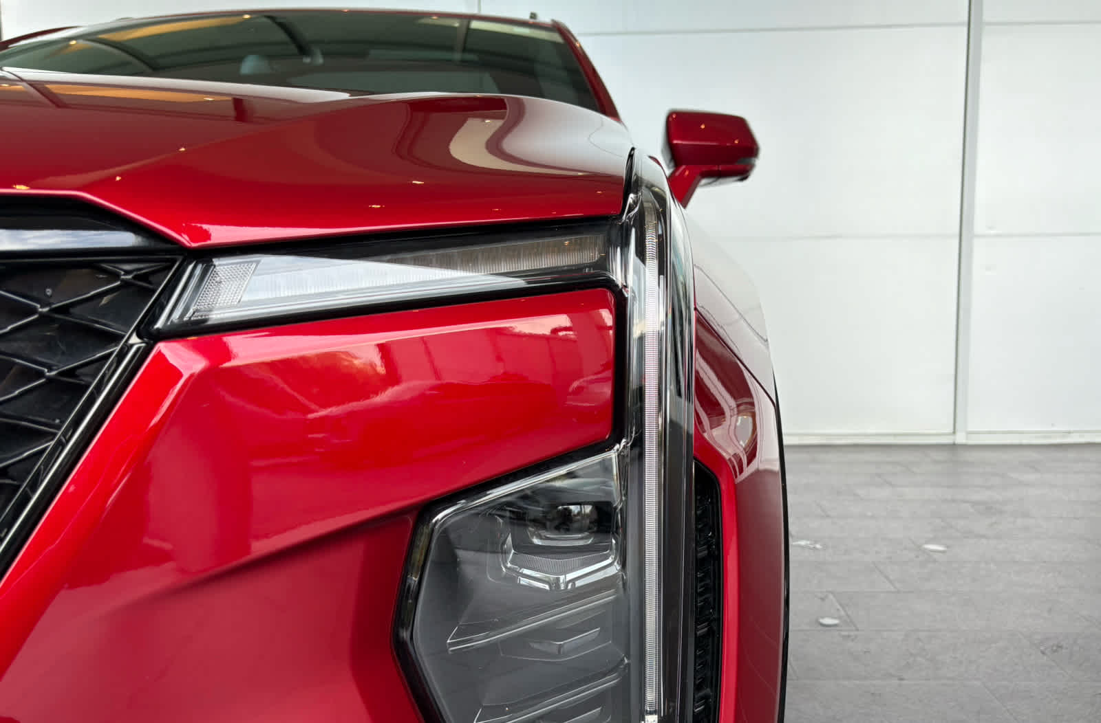 2025 Cadillac XT4 Sport photo 9