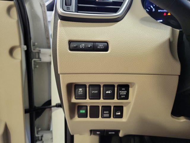 2016 Nissan Rogue S photo 20