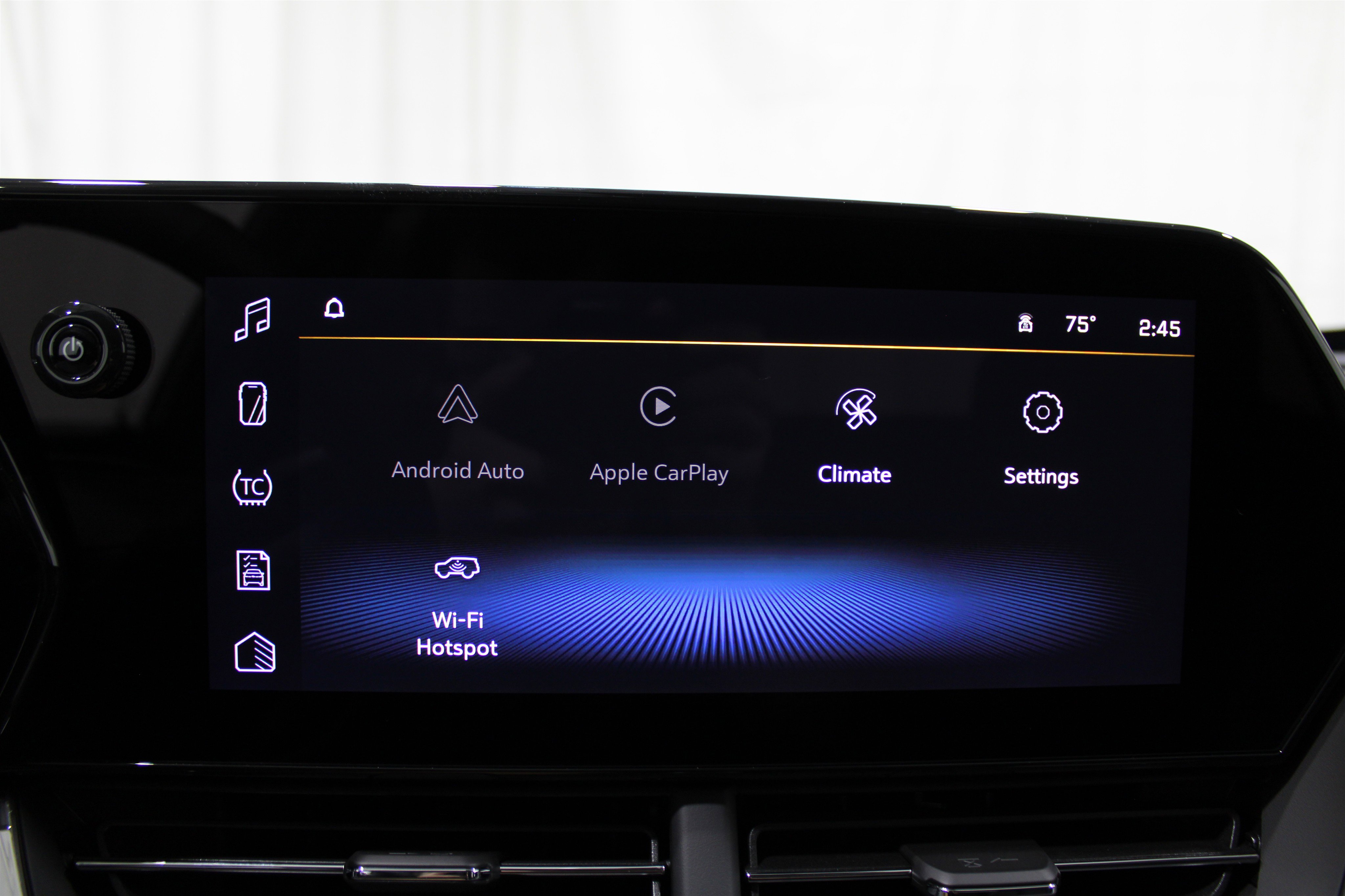 2025 Chevrolet Trax LT photo 14