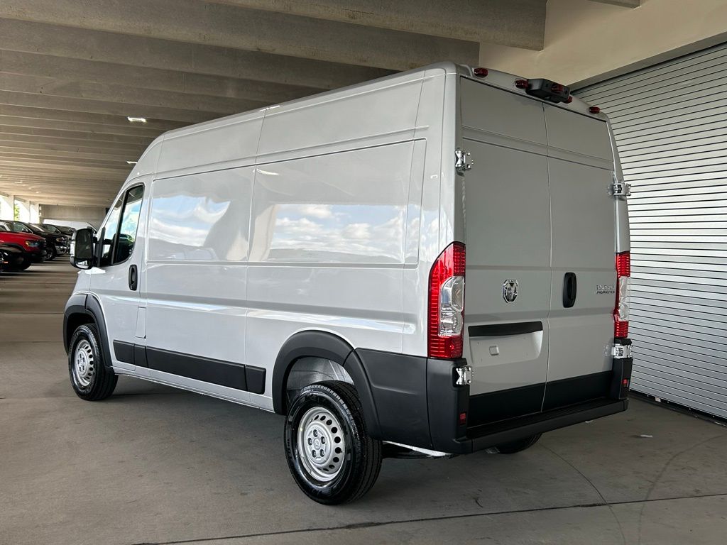 2025 Ram ProMaster 1500 Tradesman High Roof photo 3