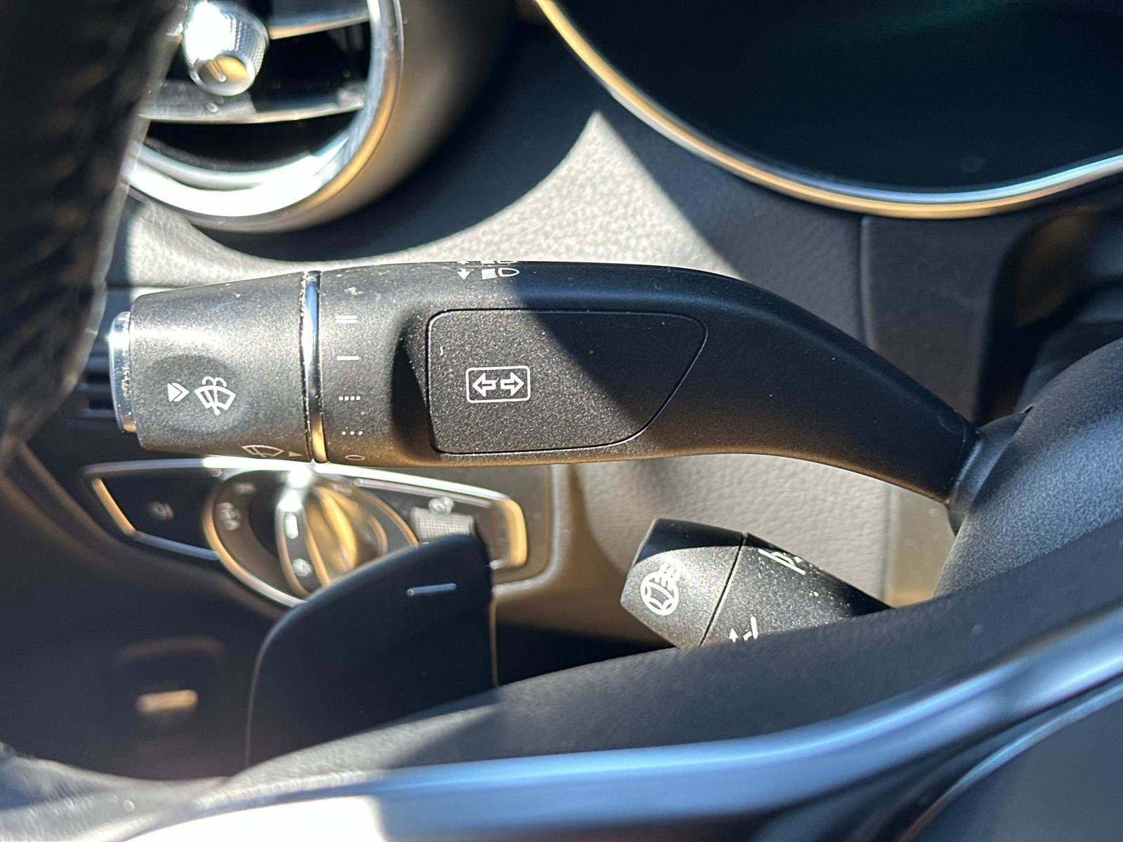 2023 Mercedes Benz GLC 300 4MATIC photo 24