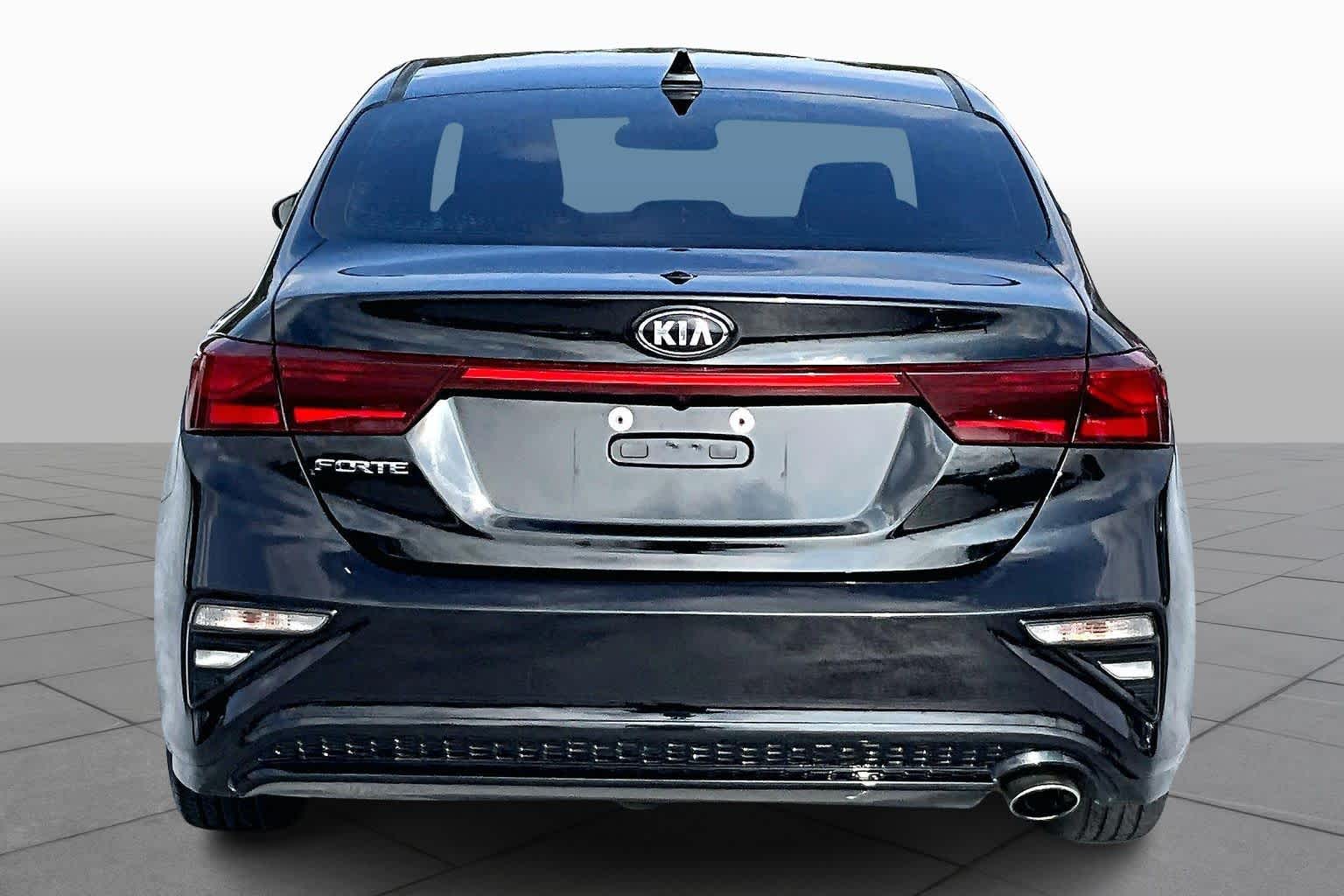2019 Kia Forte LXS photo 4