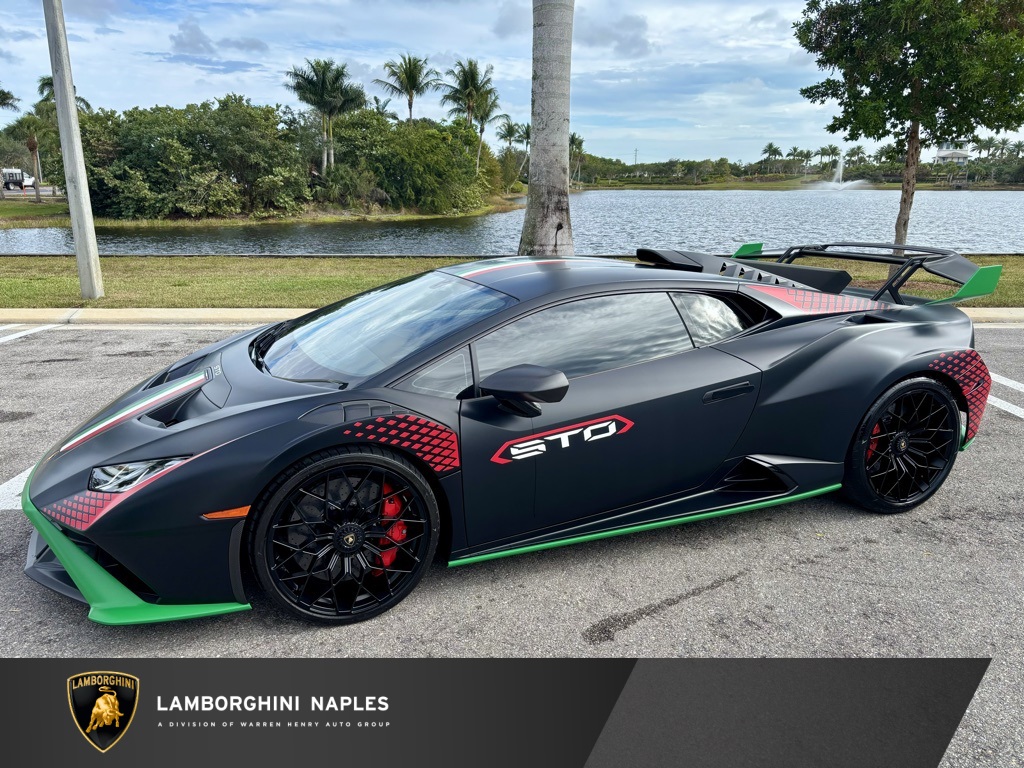 2022 Lamborghini Huracan STO's photo