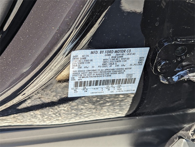 2025 Ford Explorer ST-Line photo 12