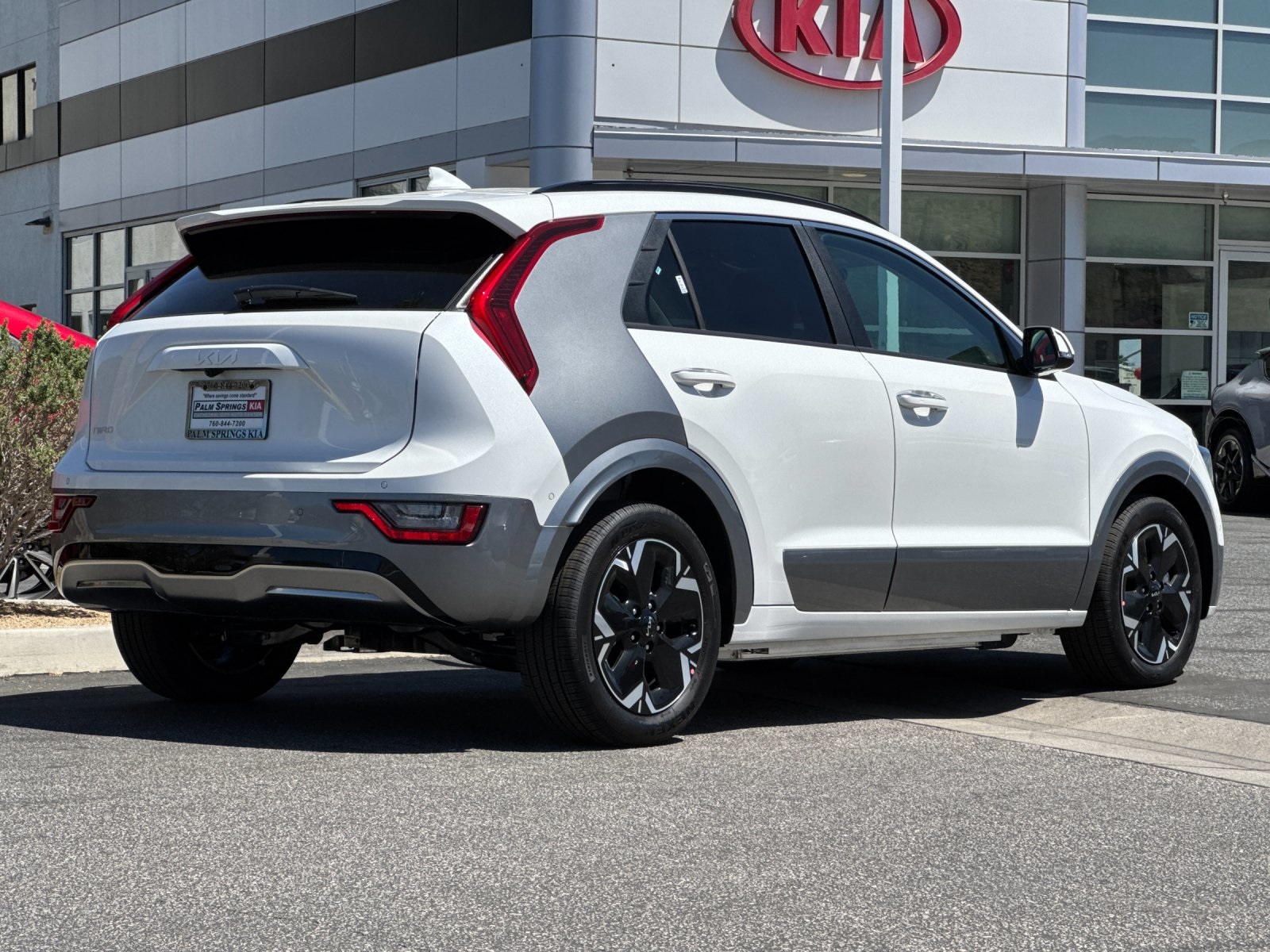 2025 Kia Niro EV Wave photo 3