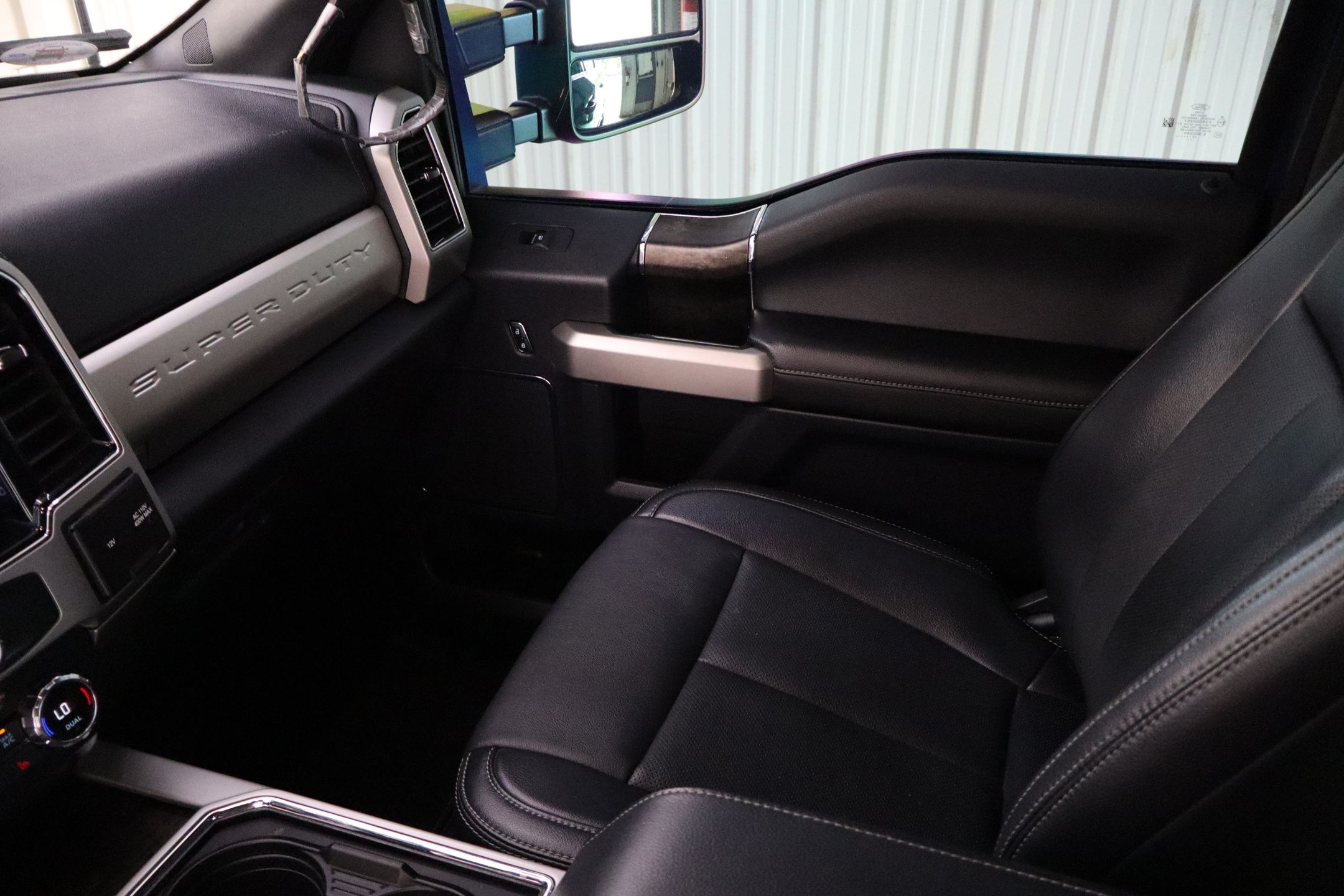 2022 Ford F-250 photo 24