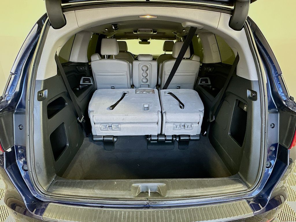 2023 Honda Odyssey Touring photo 25