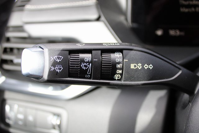 2025 Gmc Acadia Elevation photo 3