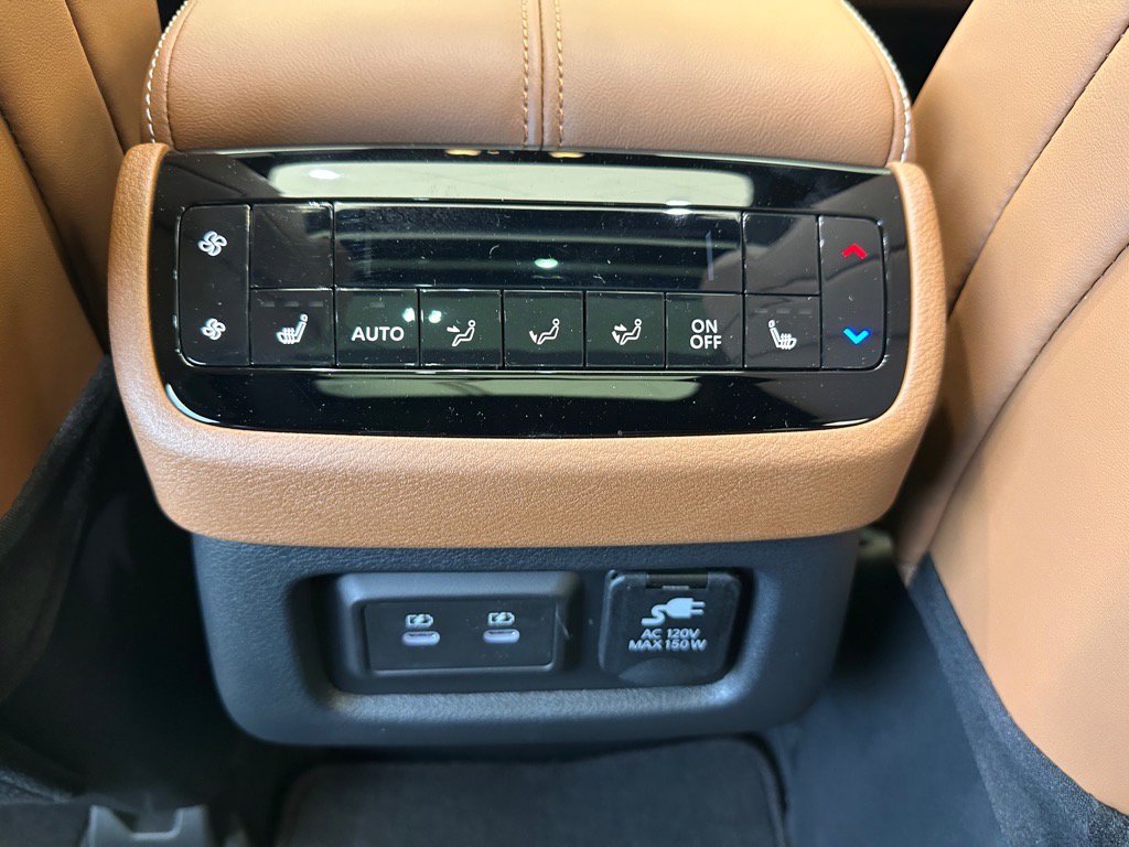2026 Infiniti QX60 Autograph photo 14