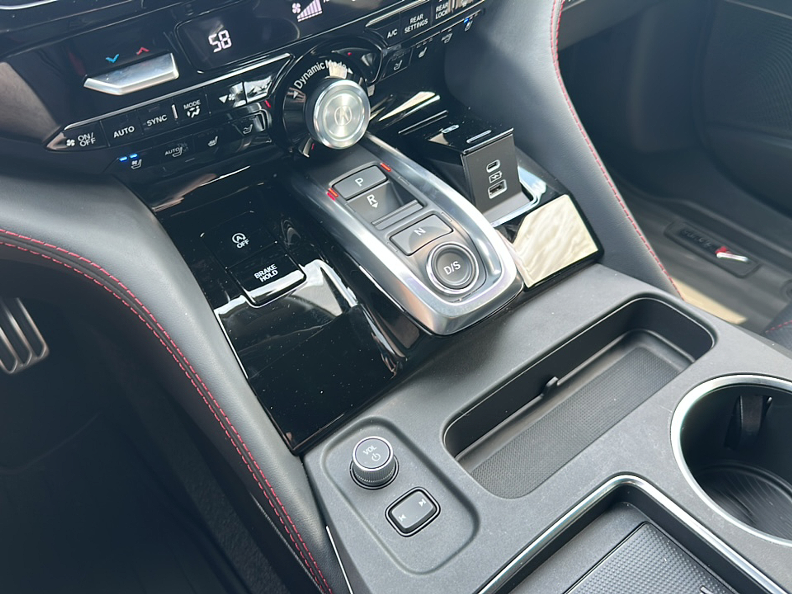 2025 Acura MDX SH-AWD A-Spec Advance photo 6