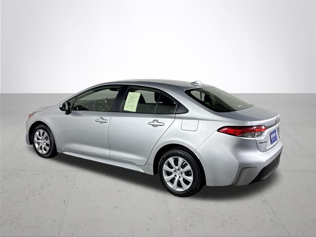 2023 Toyota Corolla LE photo 8