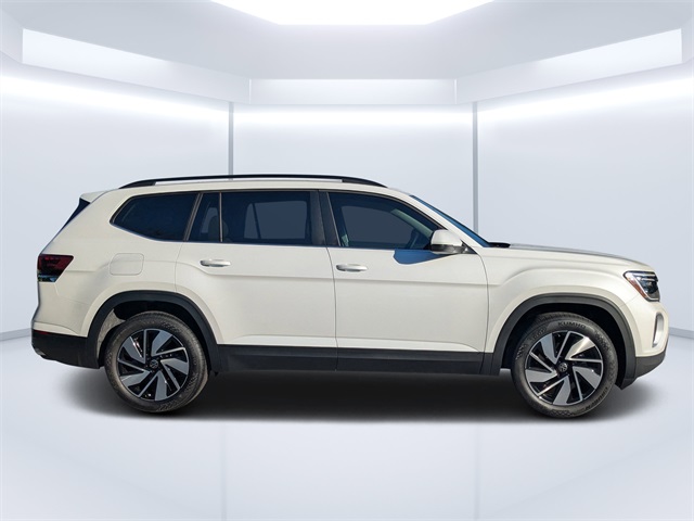 2026 Volkswagen Atlas SE Technology photo 2