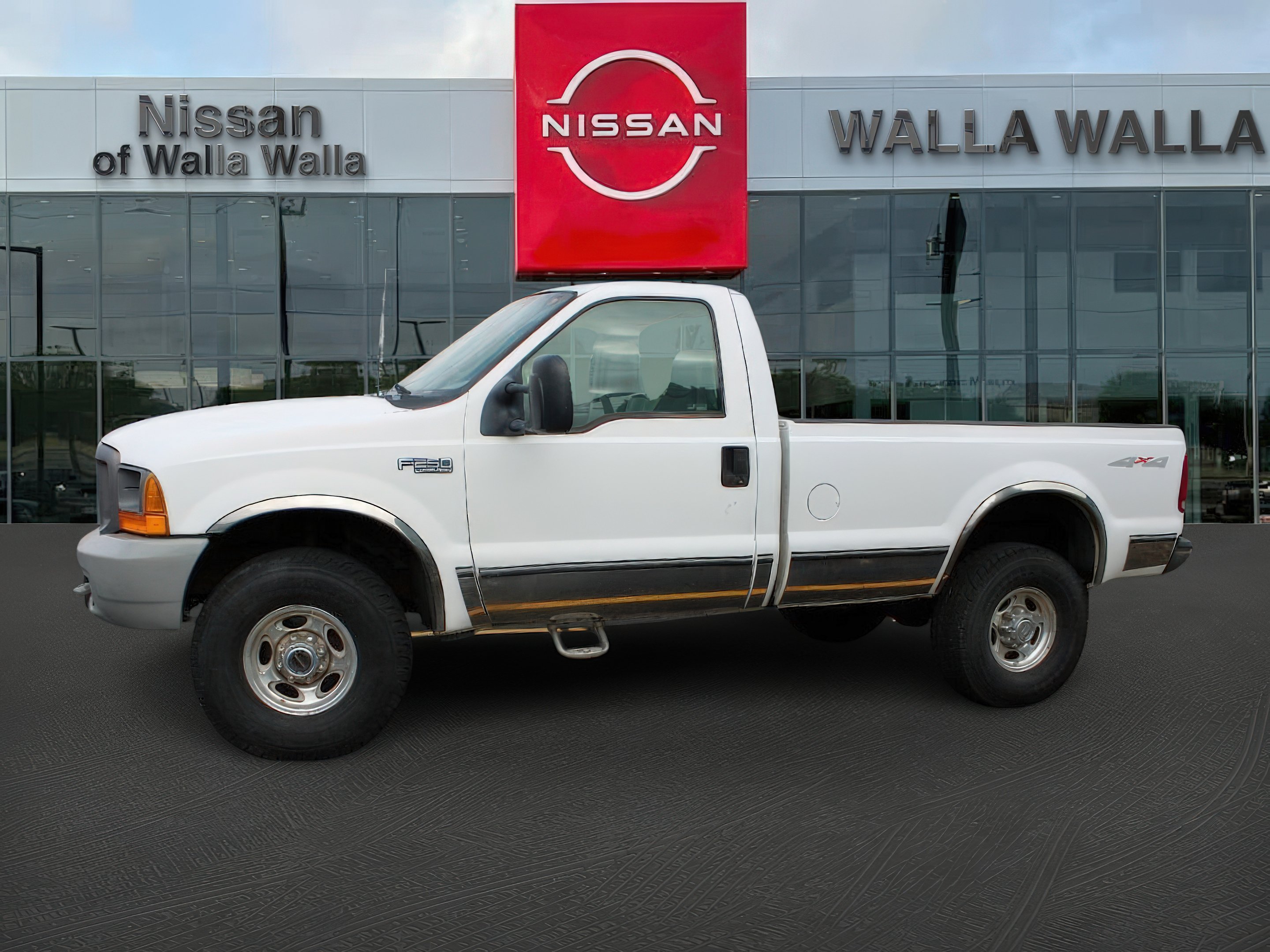 1999 Ford F-250 XLT photo 4