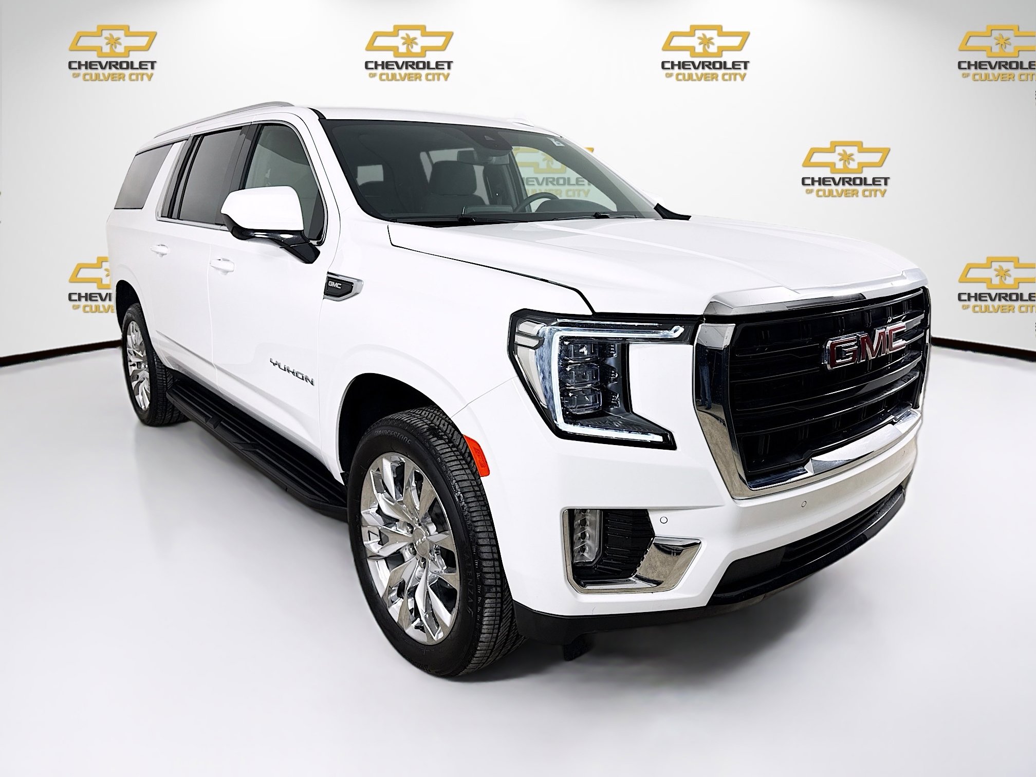 2024 GMC Yukon XL SLE's photo