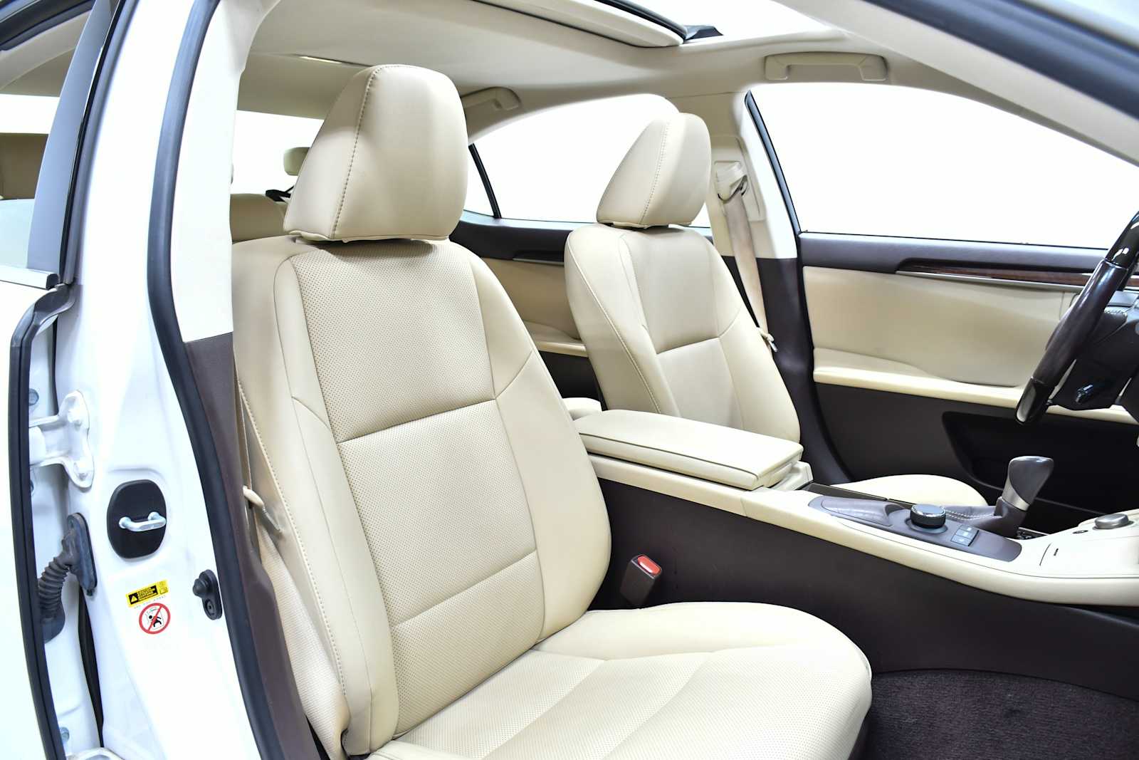 2017 Lexus ES 350 photo 21