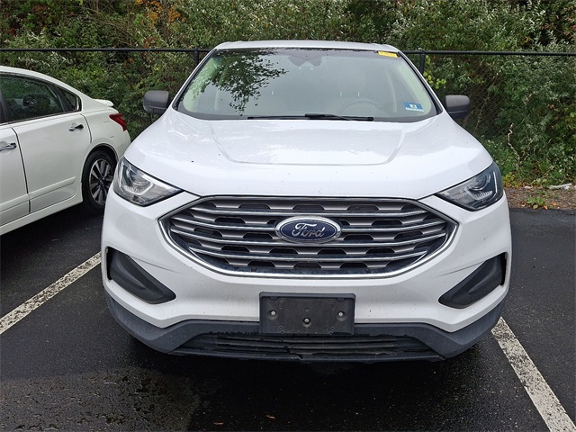 2019 Ford Edge SE photo 2