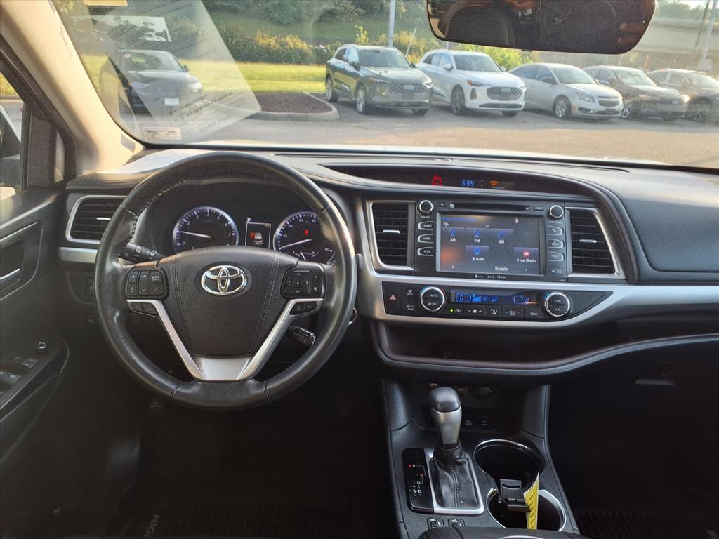 2019 Toyota Highlander XLE photo 11