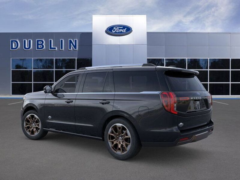 2025 Ford Expedition King Ranch photo 2