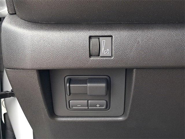 2025 Chevrolet Colorado LT photo 11