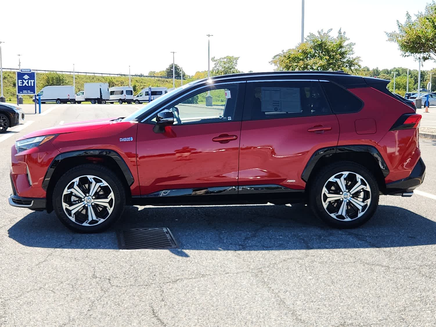 2022 Toyota RAV4 Prime XSE photo 3
