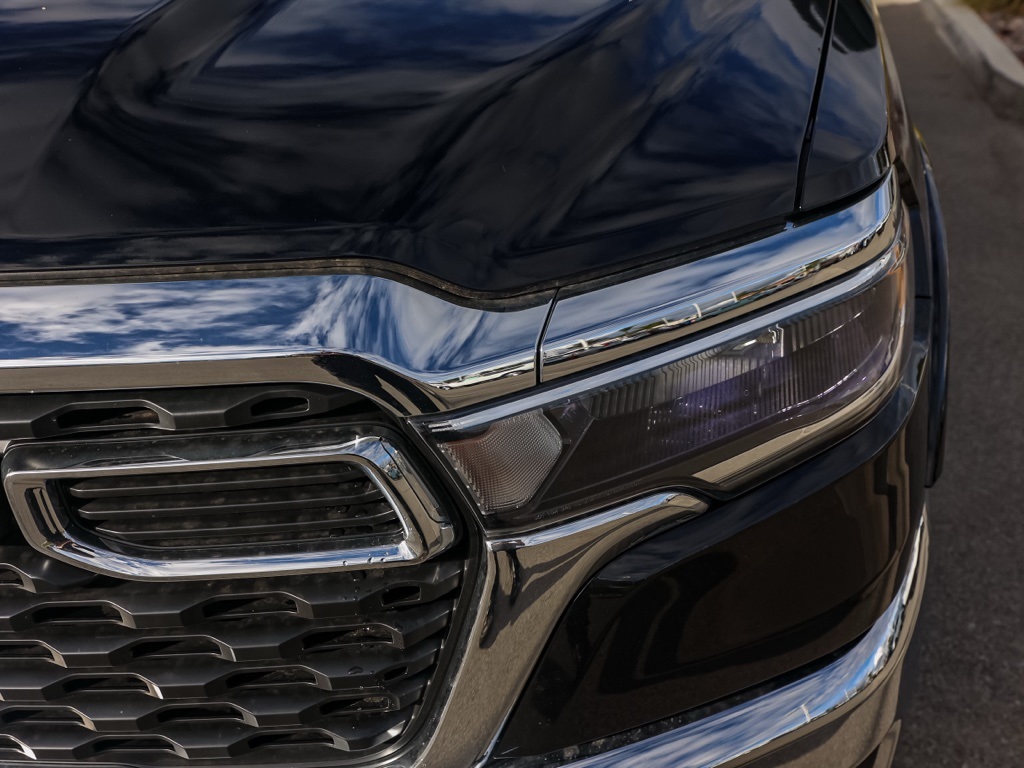 New 2026 Diamond Black Crystal Pearl-Coat Exterior Paint RAM Big Horn/Lone Star image 9