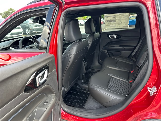 2025 Jeep Compass Latitude photo 13